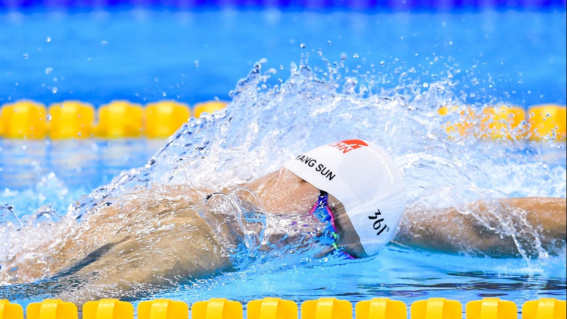 冰与火的碰撞，浓眉压力下爆发，湖人打穿吉林背后的篮球哲学