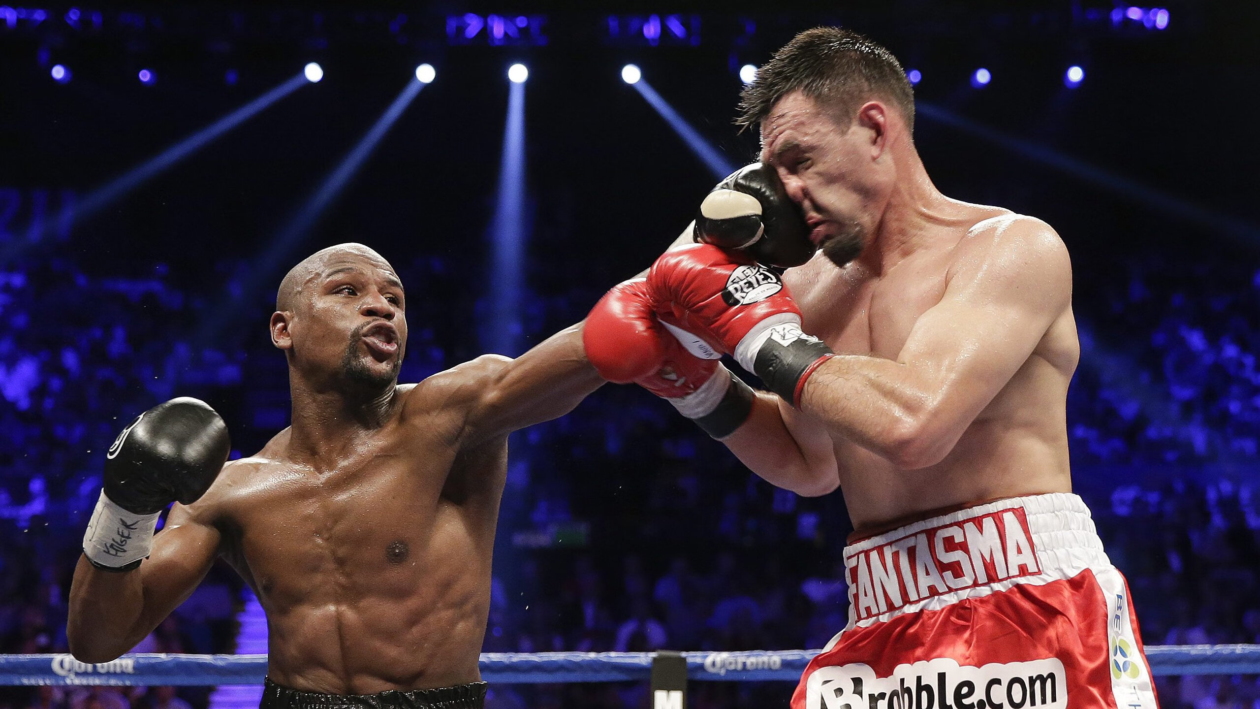 跨洋对决，广厦激战老鹰，莫兰特关键战不手软